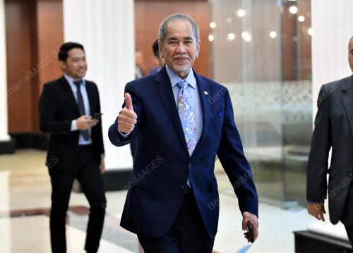 PERSIDANGAN MERSYUARAT KEDUA PENGGAL KETIGA MAJLIS PARLIMEN KEEMPAT BELAS