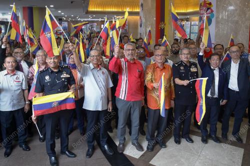 KL35_17012019_BENDERA_BN201901158274