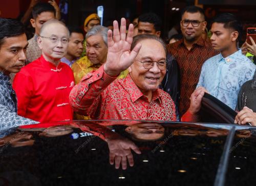 KL35_17022026_CNY