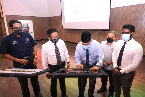 DATUK SERI SHAHIDAN KASSIM