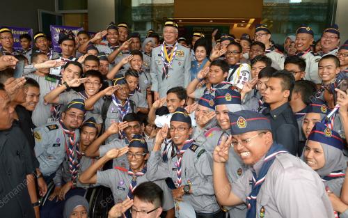 KL35_18062014_PM_PENGAKAP