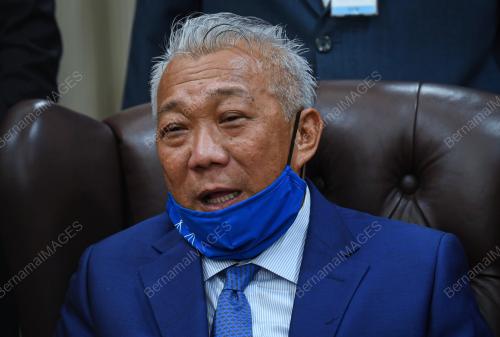 DATUK SERI BUNG MOKTAR RADIN