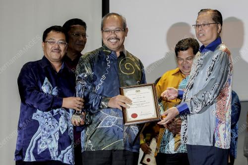 KL35_18092017_ANUGERAH