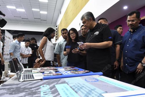 KL35_18112017_PELANCARAN_BN201711171806
