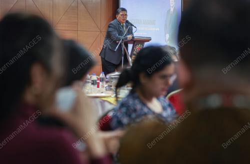 TAN SRI JOHARI ABDUL