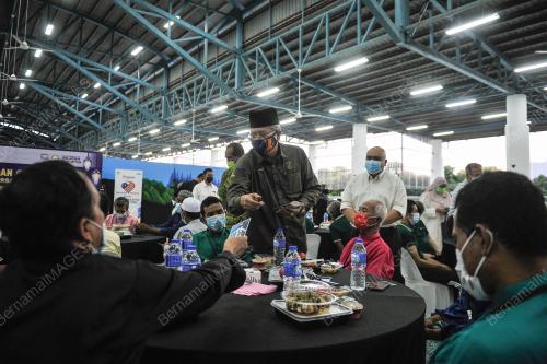 TAN SRI ANNUAR MUSA