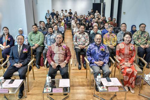 DATUK AARON AGO DAGANG