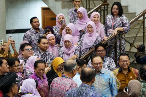 DATUK SERI ANWAR IBRAHIM