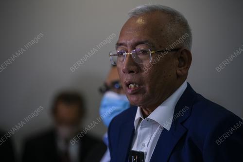 DATUK SERI MAHDZIR KHALID