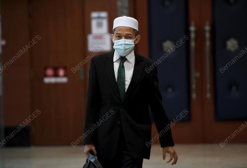 NIK MOHAMAD ABDUH NIK ABDUL AZIZ