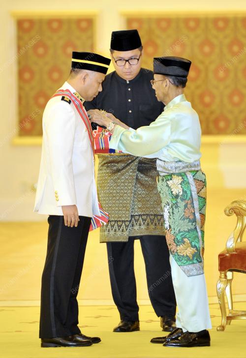 KL35_20102016_AGONG_PINGAT