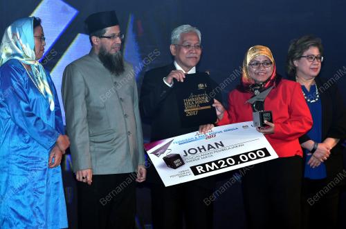 KL35_20112017_IDRIS_APRS2017_BN201711171792