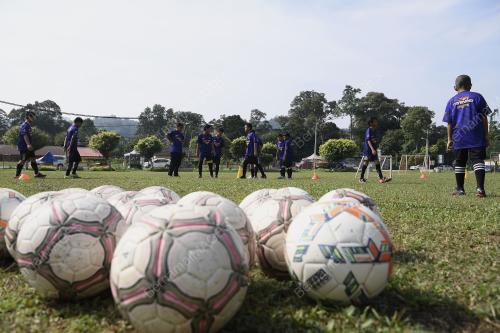AKTIVITI BOLA SEPAK