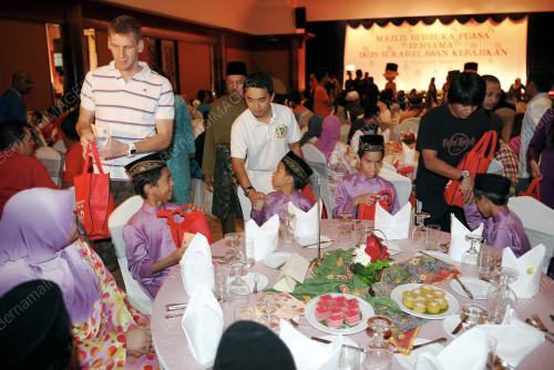 KL35_21072012_IKON1