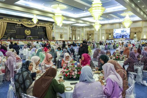 MAJLIS SANTAPAN PETANG ISTANA NEGARA