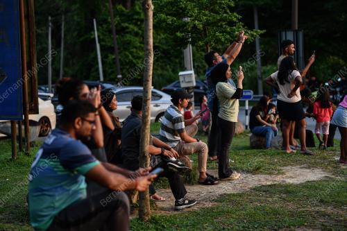 MATAHARI TERBENAM