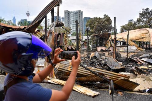 KEBAKARAN KAMPUNG BARU