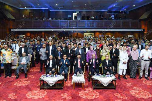 DATUK DR ANWAR RIDHWAN
