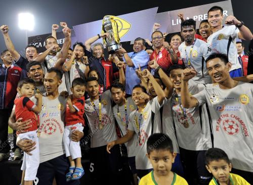 KL35_24062014_BOLA