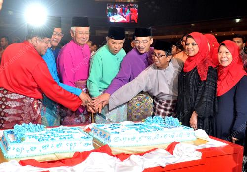 KL35_24062016_UMNO