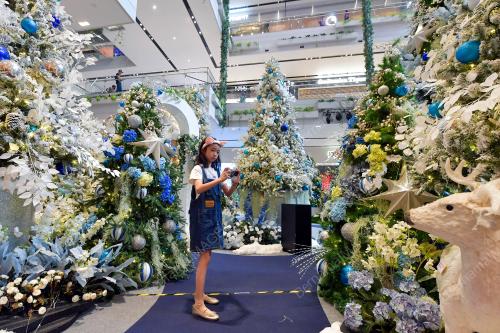 TINJAUAN PERSIAPAN HARI KRISMAS