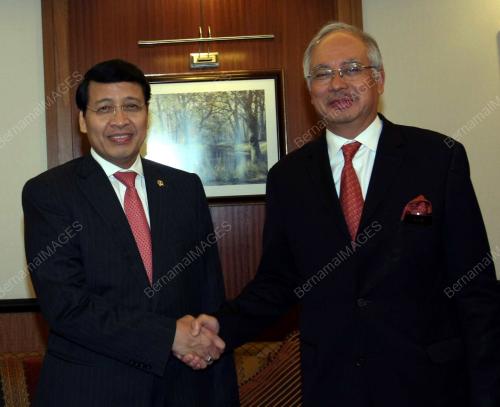 MOHD NAJIB TUN ABDUL RAZAK