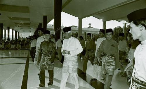 SEMBAHYANG HARI RAYA DI MASJID NEGARA