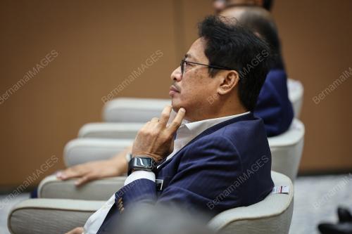 TAN SRI AZAM BAKI