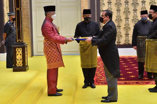 AL-SULTAN ABDULLAH RI'AYATUDDIN AL-MUSTAFA BILLAH SHAH
