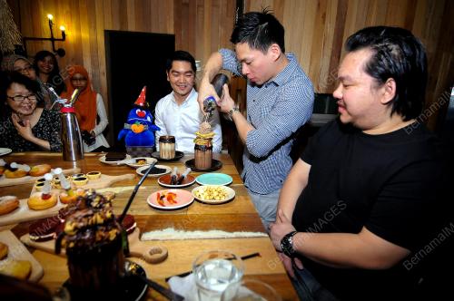 KL35_27102015_MAMEE3