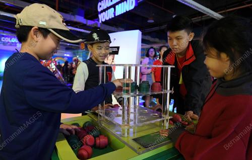 KL35_27112017_CUTI_SEKOLAH_BN201711262585