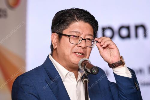 DATUK EWON BENEDICK