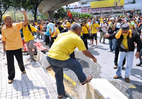 KL35_28042012_BERSIH3