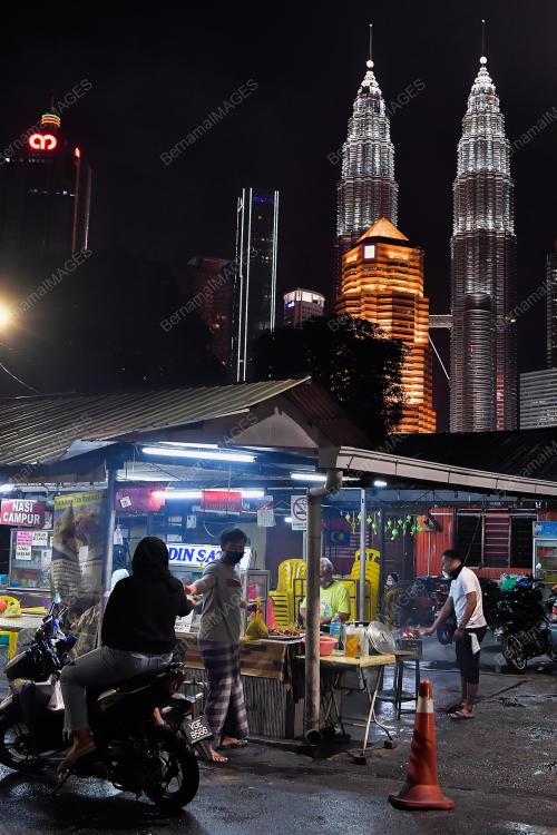 PREMIS MAKANAN DIBENAR BEROPERASI DARI 6 PAGI HINGGA 10 MALAM