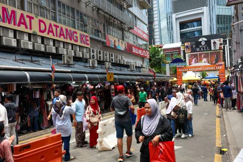 TINJAUAN PERSIAPAN HARI RAYA
