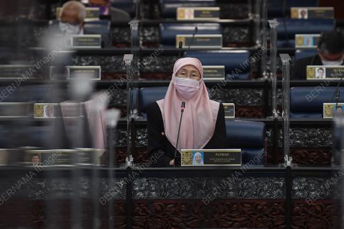 DATUK SERI DR WAN AZIZAH WAN ISMAIL