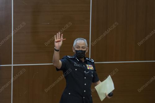 DATUK SERI ACRYL SANI ABDULLAH