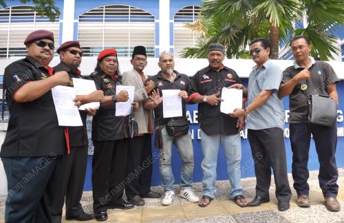 KL35_31072013_BANTAH