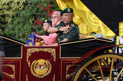 AL-SULTAN ABDULLAH RIÃ•AYATUDDIN AL-MUSTAFA BILLAH SHAH