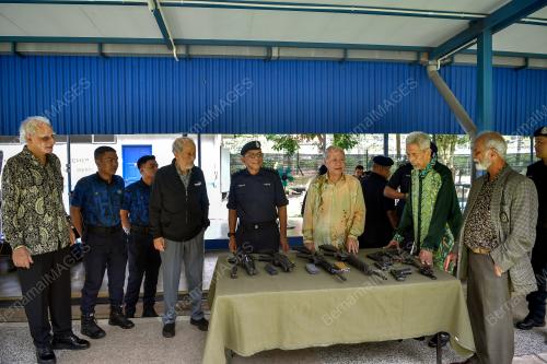 REUNION SKUAD INSPS 1/64