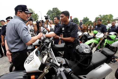 HISHAMMUDDIN TUN HUSSIEN
