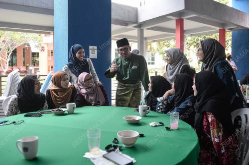 DATUK SERI AHMAD FAIZAL AZUMU