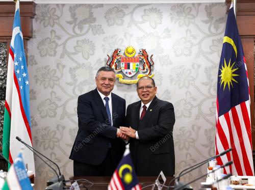 TAN SRI JOHARI ABDUL