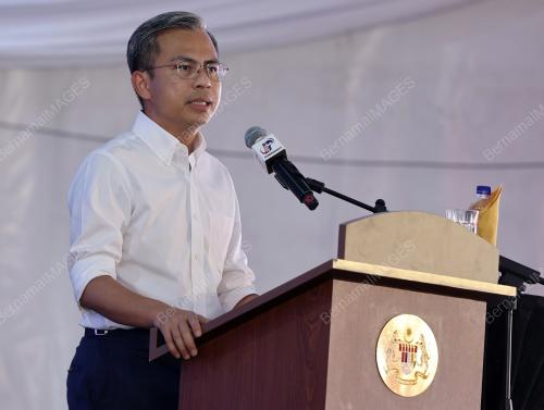FAHMI FADZIL