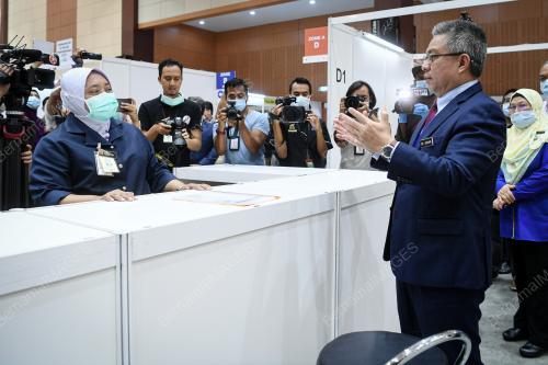 DATUK SERI DR. ADHAM BABA