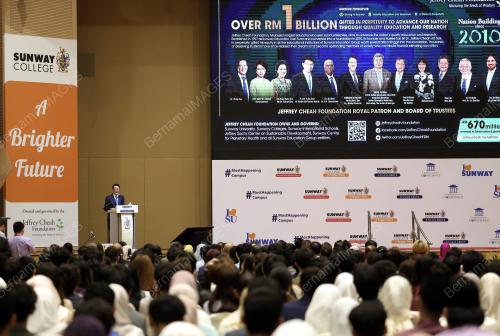 TAN SRI DR JEFFREY CHEAH