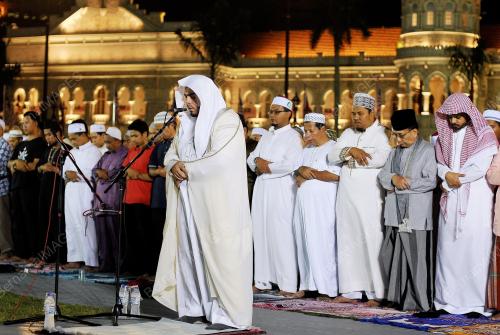 KL36_04072015_IFTAR_KL