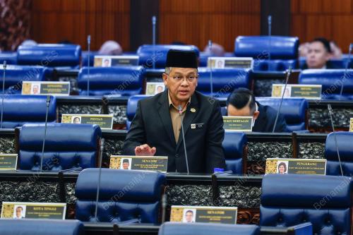 DATUK DR MOHD NA'IM MOKHTAR