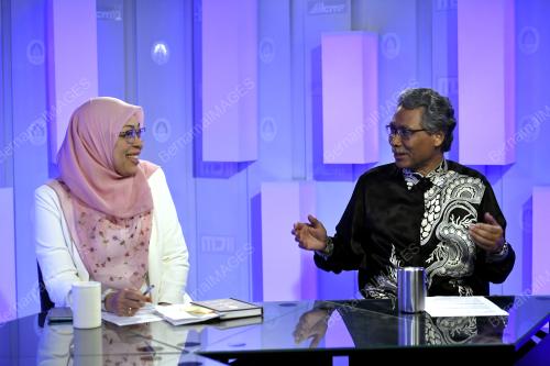 PROF DR SHAMRAHAYU A AZIZ