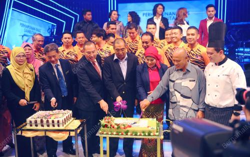 KL36_05042016_RTM